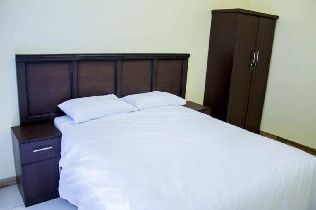 Lynm Residence Harare Extérieur photo
