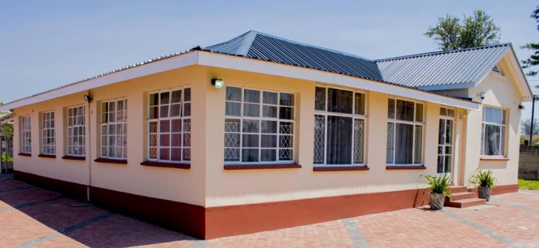 Lynm Residence Harare Extérieur photo