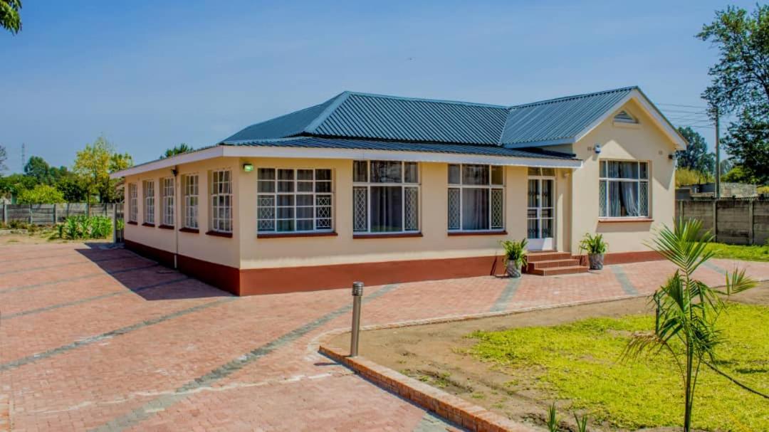 Lynm Residence Harare Extérieur photo