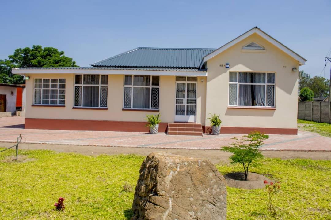 Lynm Residence Harare Extérieur photo